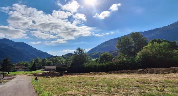 Terrain de construction à Saint Jeoire de 848m2