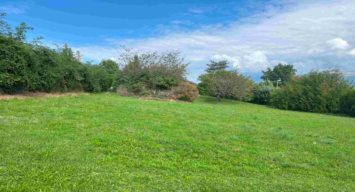 Terrain de construction à Seynod de 585m2