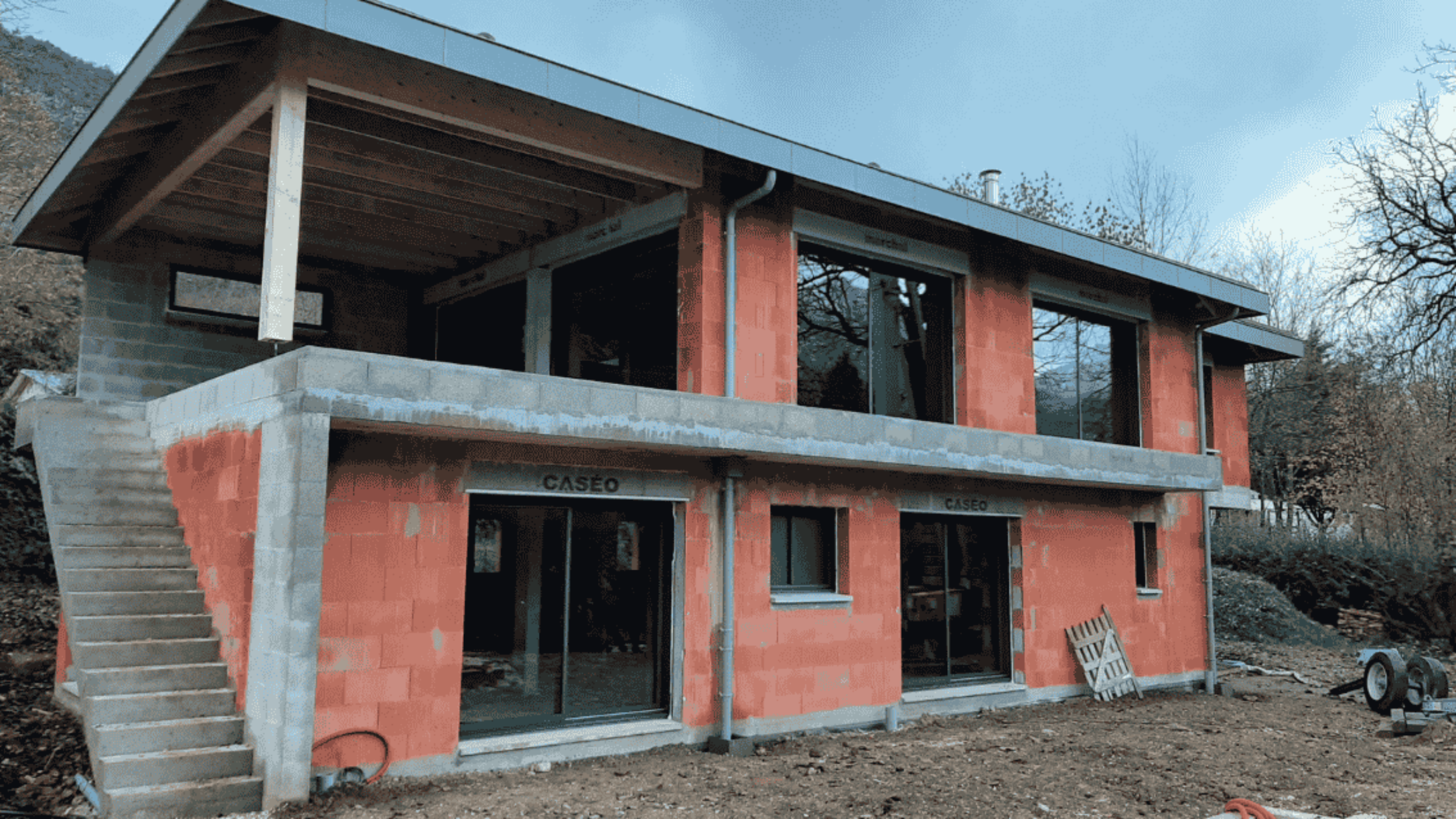 pose des fenetres sur maison individuelle en chantier